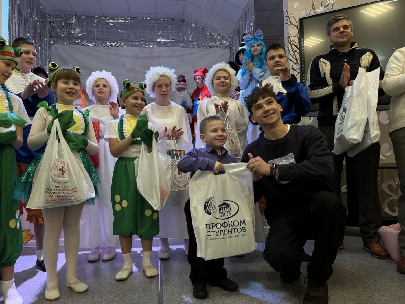Добрые дела представителей ИПФ в Новогрудке